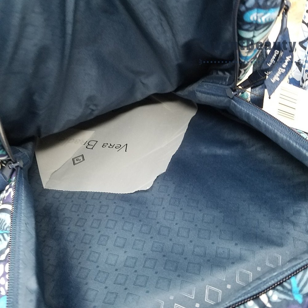 Vera Bradley Essential Expandable LG Quilted Blue Island Medallion Backpack New - Picture 3 of 13